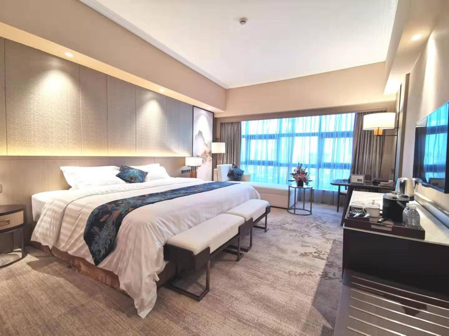 Jin Jiang Pine City Hotel Shanghái Exterior foto