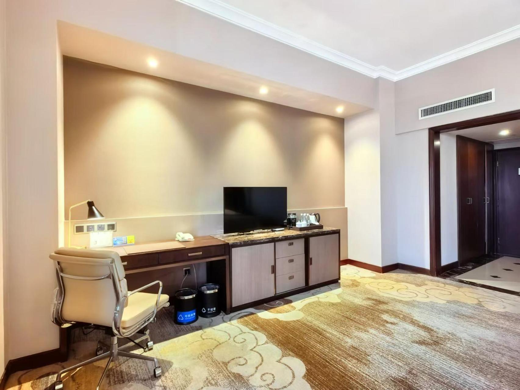 Jin Jiang Pine City Hotel Shanghái Exterior foto
