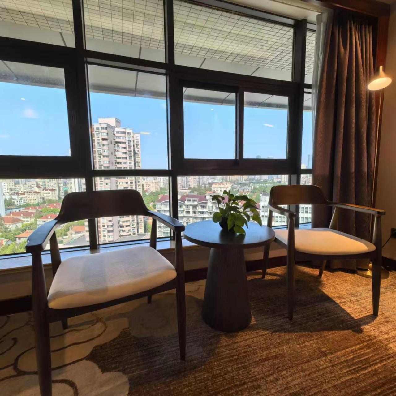 Jin Jiang Pine City Hotel Shanghái Exterior foto