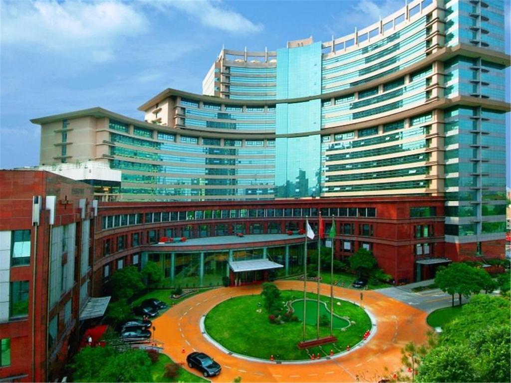 Jin Jiang Pine City Hotel Shanghái Exterior foto