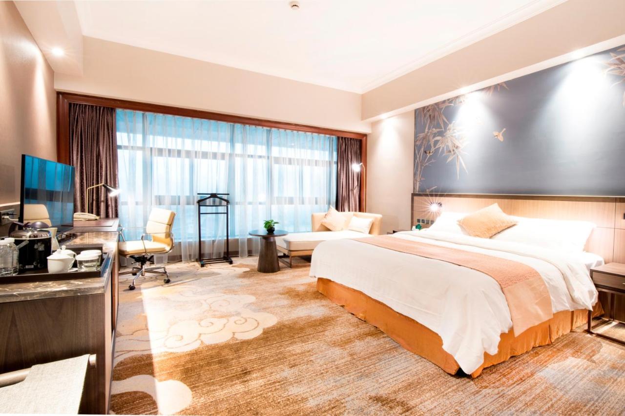 Jin Jiang Pine City Hotel Shanghái Exterior foto
